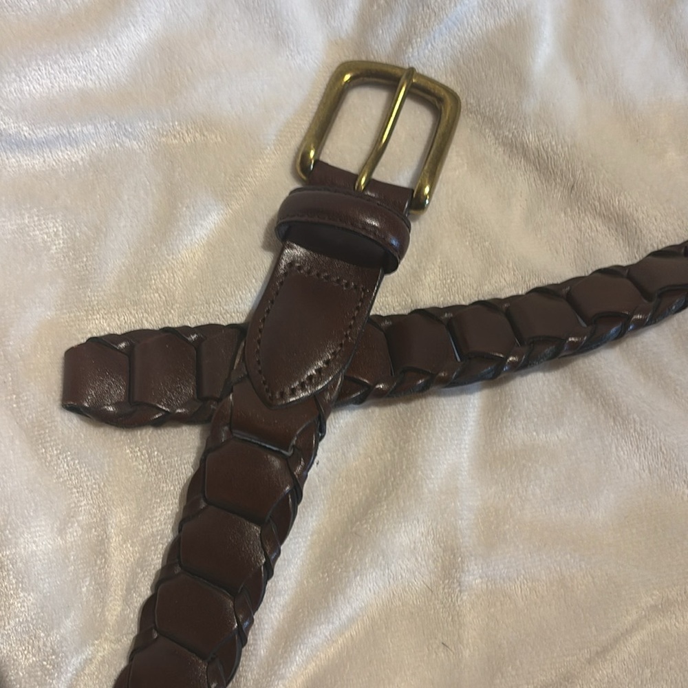 BROWN LEATHER BELT THICK INTERLOCKING LEATHER MADE IN ARGENTINA SIZE40 LENGTH50”